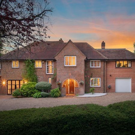Westleigh Otel Ashtead Dış mekan fotoğraf