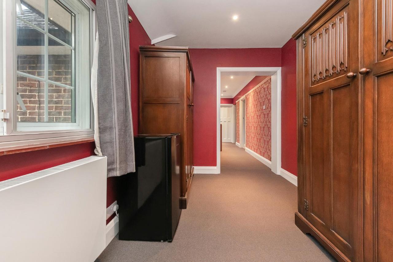 Westleigh Otel Ashtead Dış mekan fotoğraf