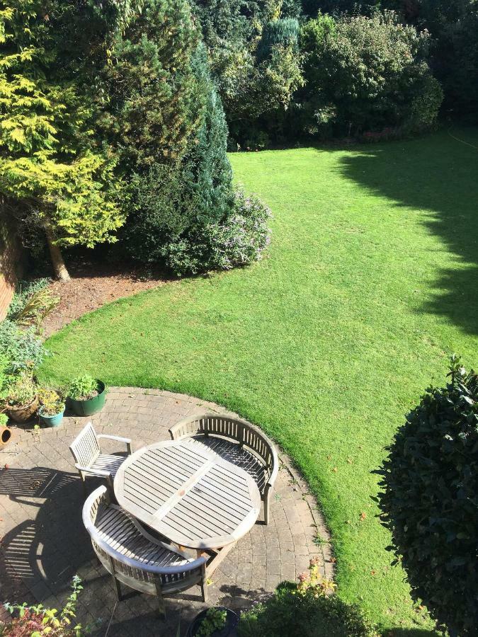 Westleigh Otel Ashtead Dış mekan fotoğraf